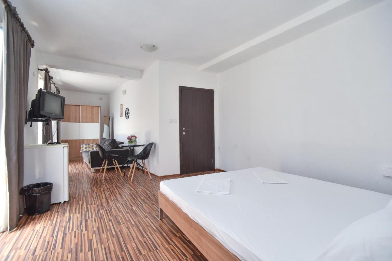 Apartments Bjelanovic 布德瓦 外观 照片